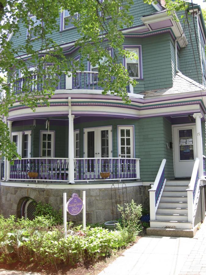 The Coolidge Corner Guest House: A Brookline Bed And Breakfast Ngoại thất bức ảnh