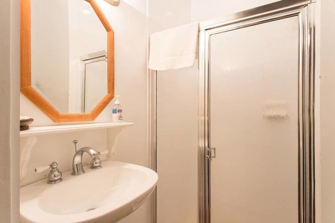 The Coolidge Corner Guest House: A Brookline Bed And Breakfast Ngoại thất bức ảnh