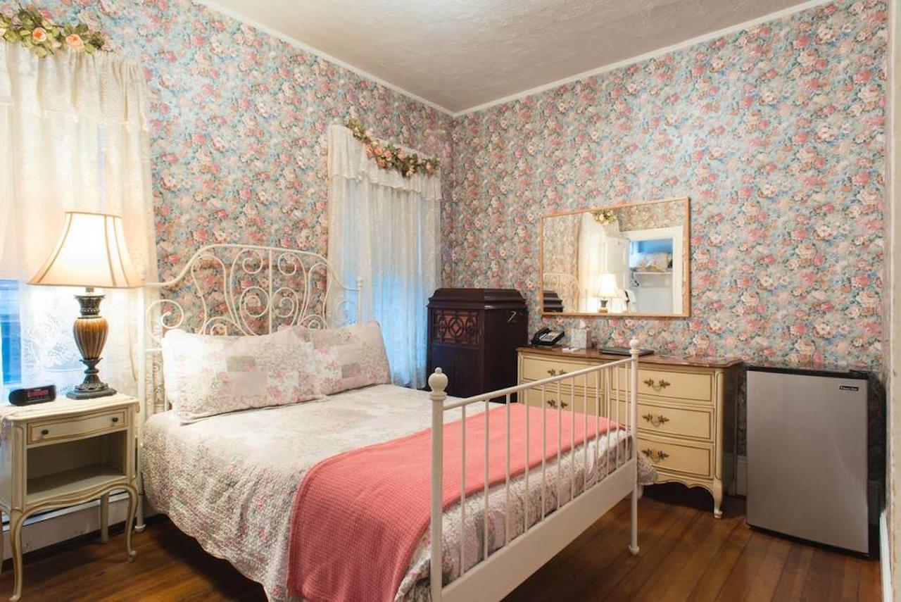 The Coolidge Corner Guest House: A Brookline Bed And Breakfast Ngoại thất bức ảnh